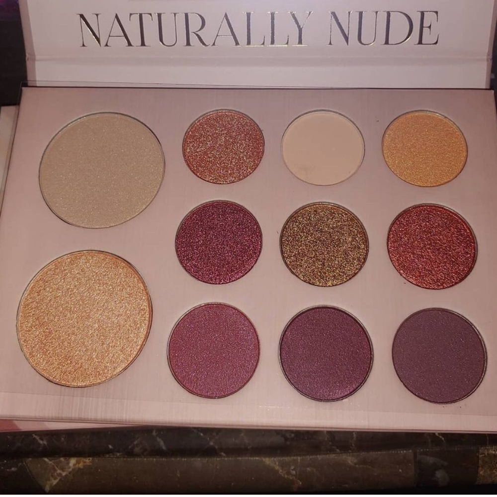Eyeshadow pallet